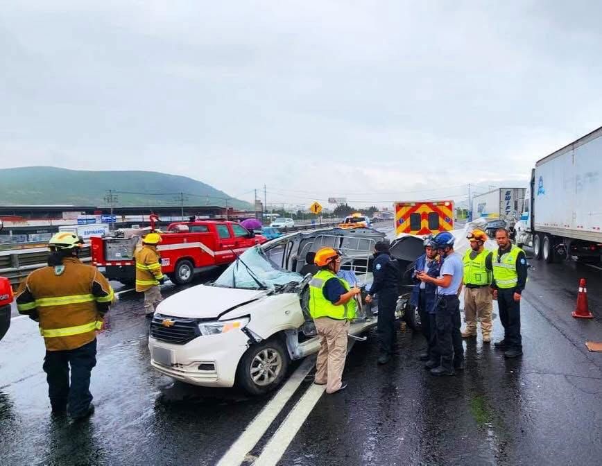Una persona sin vida en terrible accidente en carretera San Luis - Querétaro