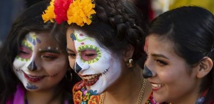 ¿Tu vida social ha cambiado con los años? Tu cerebro podría tener la respuesta