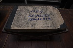 Ayuntamiento de Soledad fortalece su memoria histórica con restauración de libros antiguos