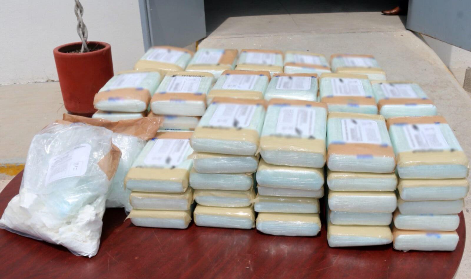 FGR obtiene vinculación a proceso en contra de una persona por transportar cerca de 80 kilos de clorhidrato de cocaína