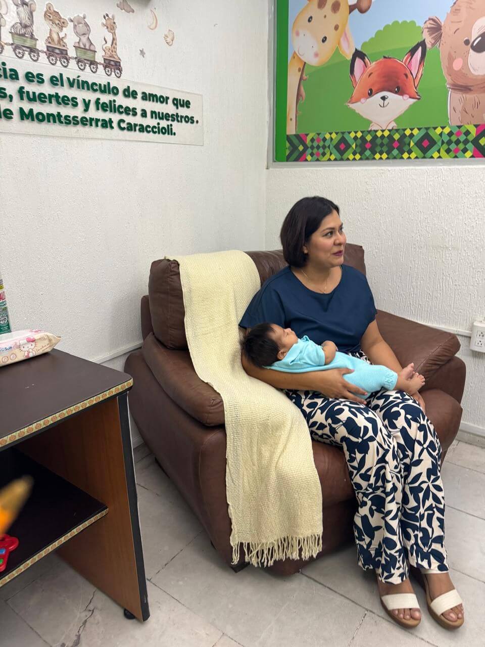 Gobierno estatal promueve la lactancia materna en espacios laborales