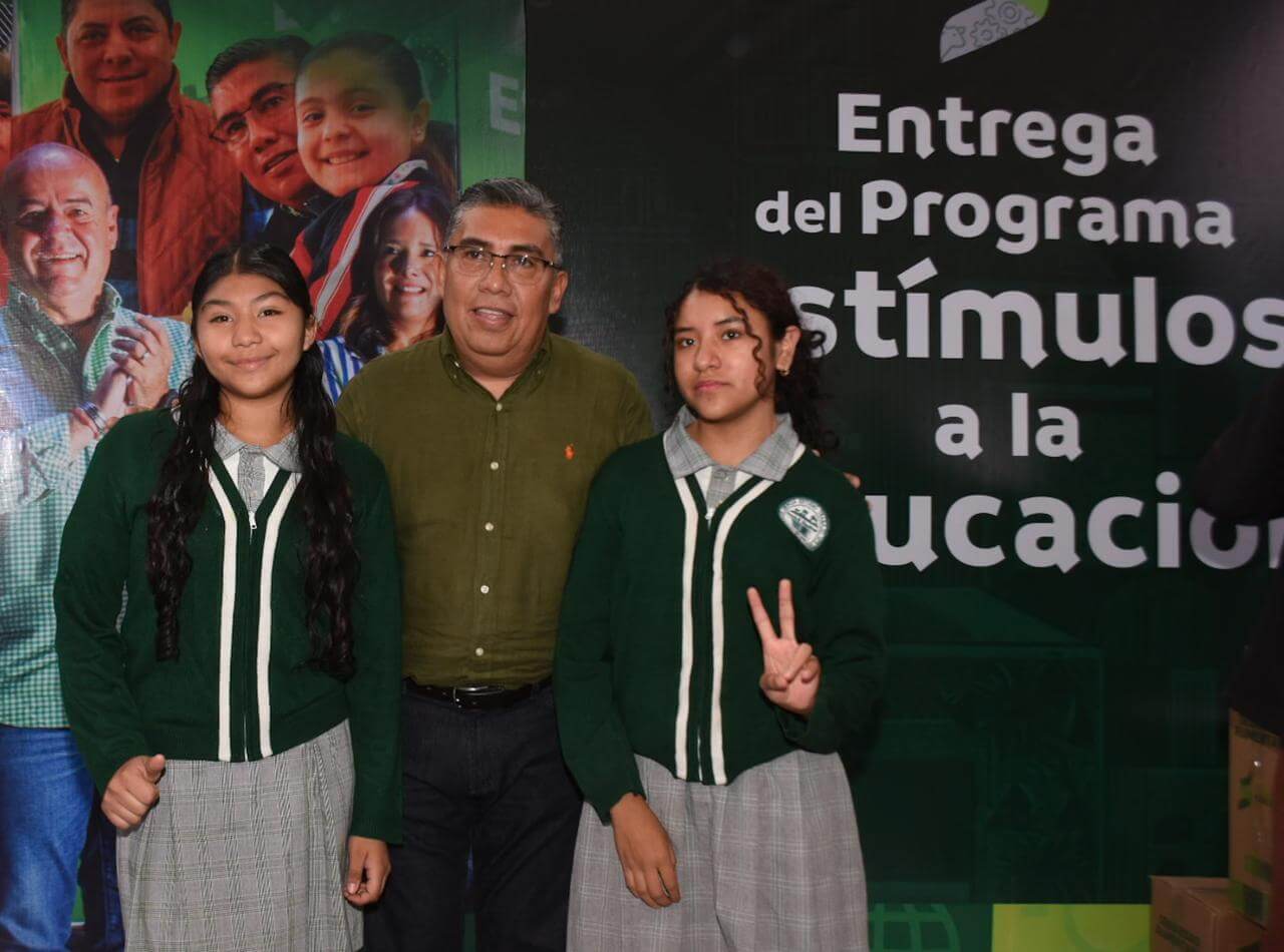 Juan Manuel Navarro anuncia entrega de programa “regreso a clases” para miles de estudiantes de nivel básico