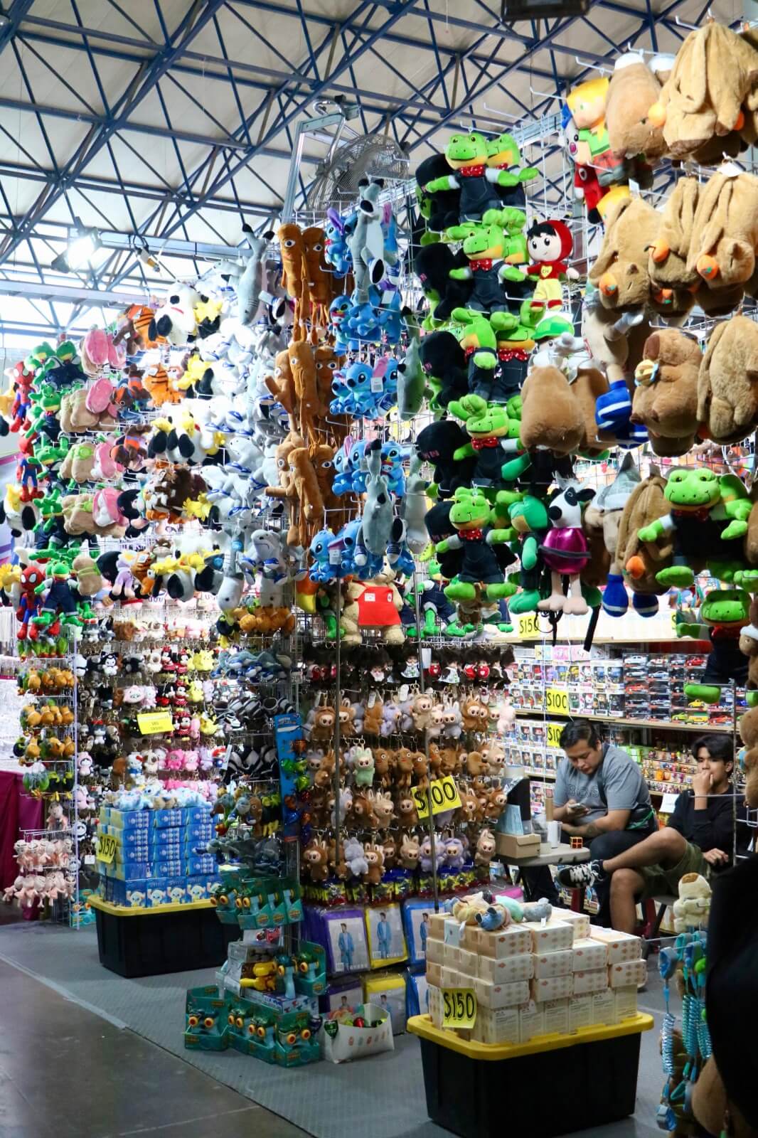 Récord histórico de ventas en el pabellón comercial de la FENAPO 2025