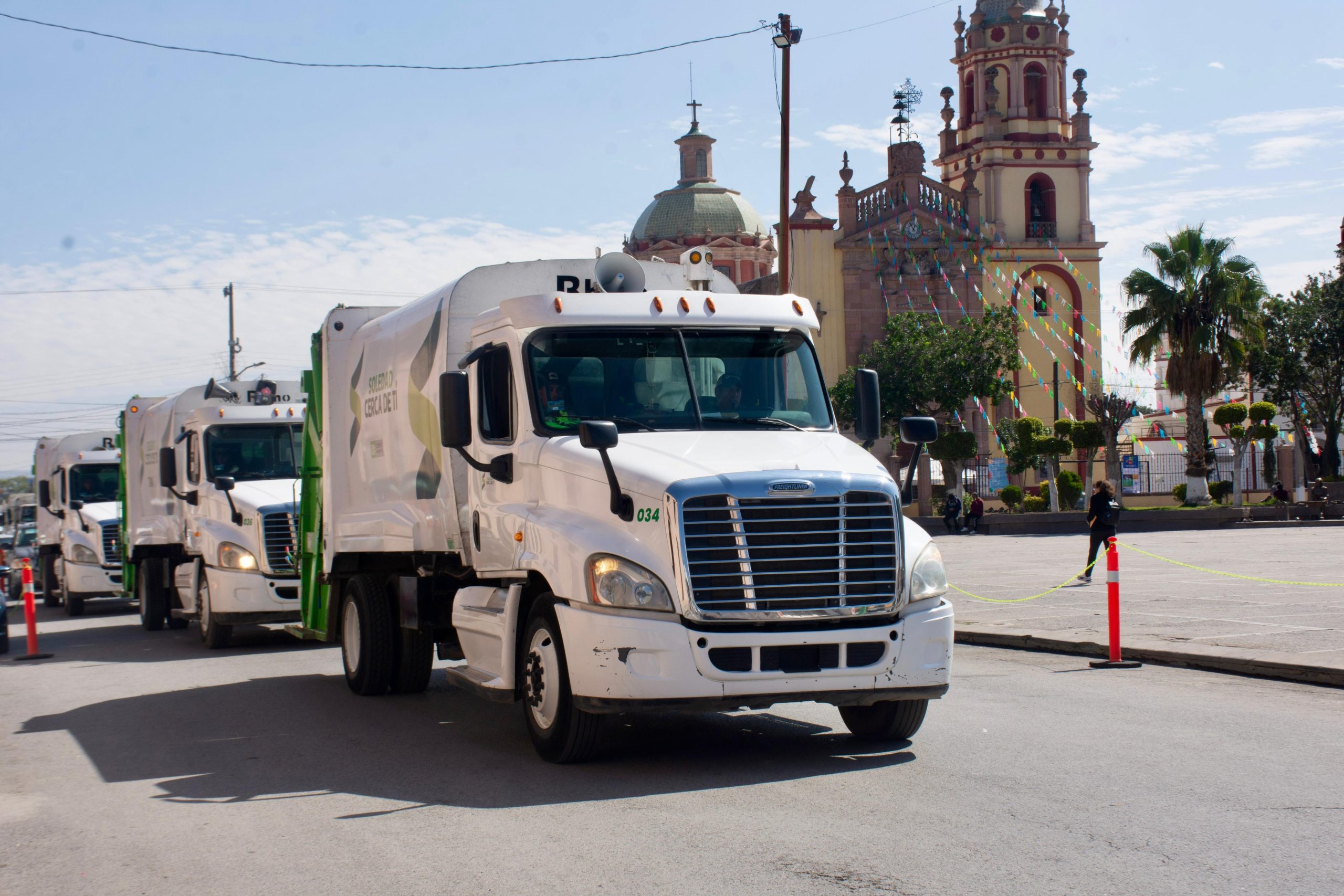 Alcalde Juan Manuel Navarro refuerza servicios públicos en soledad con más equipo y personal