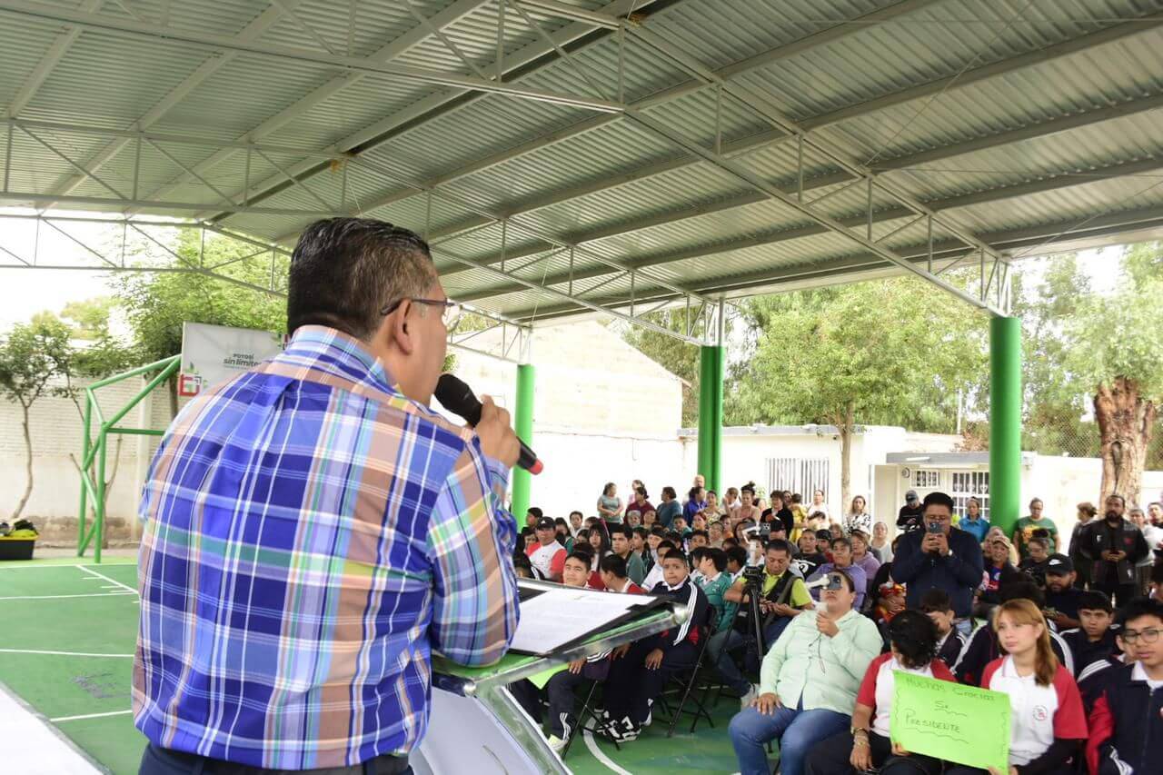 Alcalde Navarro Muñiz entrega infraestructura educativa a telesecundaria en el Zapote