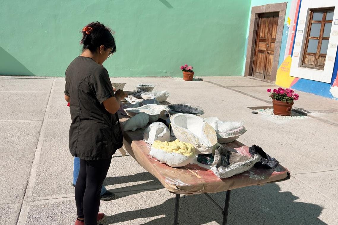 Exitosa clausura y destacada participación en curso de máscaras cosplay en Soledad