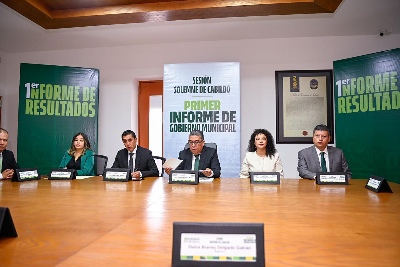 Alcalde Juan Manuel Navarro entregó primer informe de resultados a cuerpo edilicio