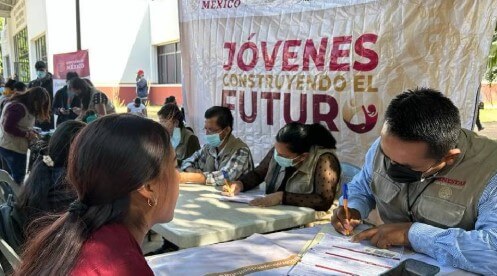Jóvenes Construyendo el Futuro: detectan abusos y moches en San Luis Potosí