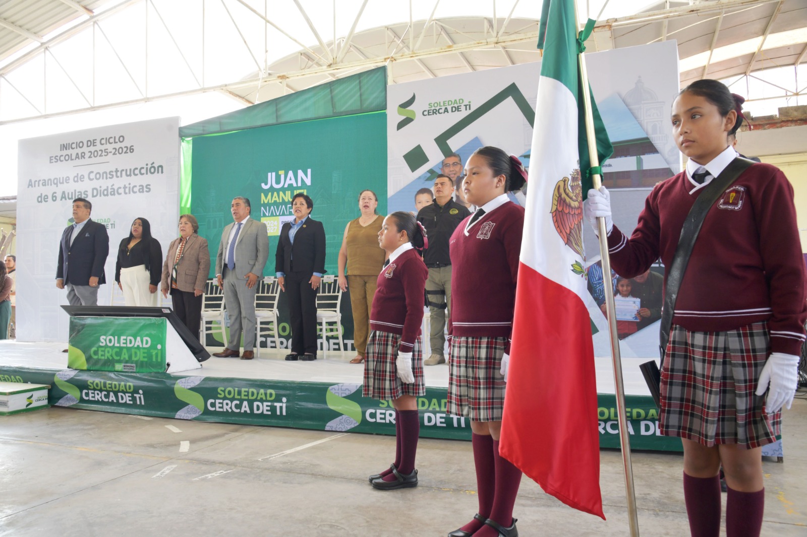 Juan Manuel Navarro arranca la construcción de aulas didácticas en beneficio de 900 estudiantes