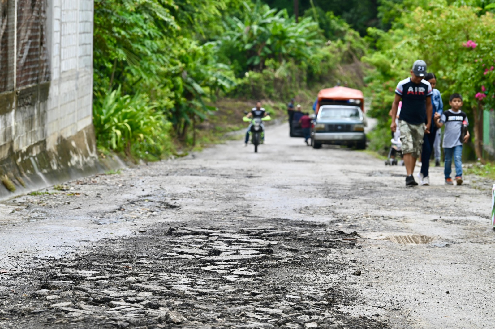 Ricardo Gallardo construye obras sin límites en la Huasteca Sur