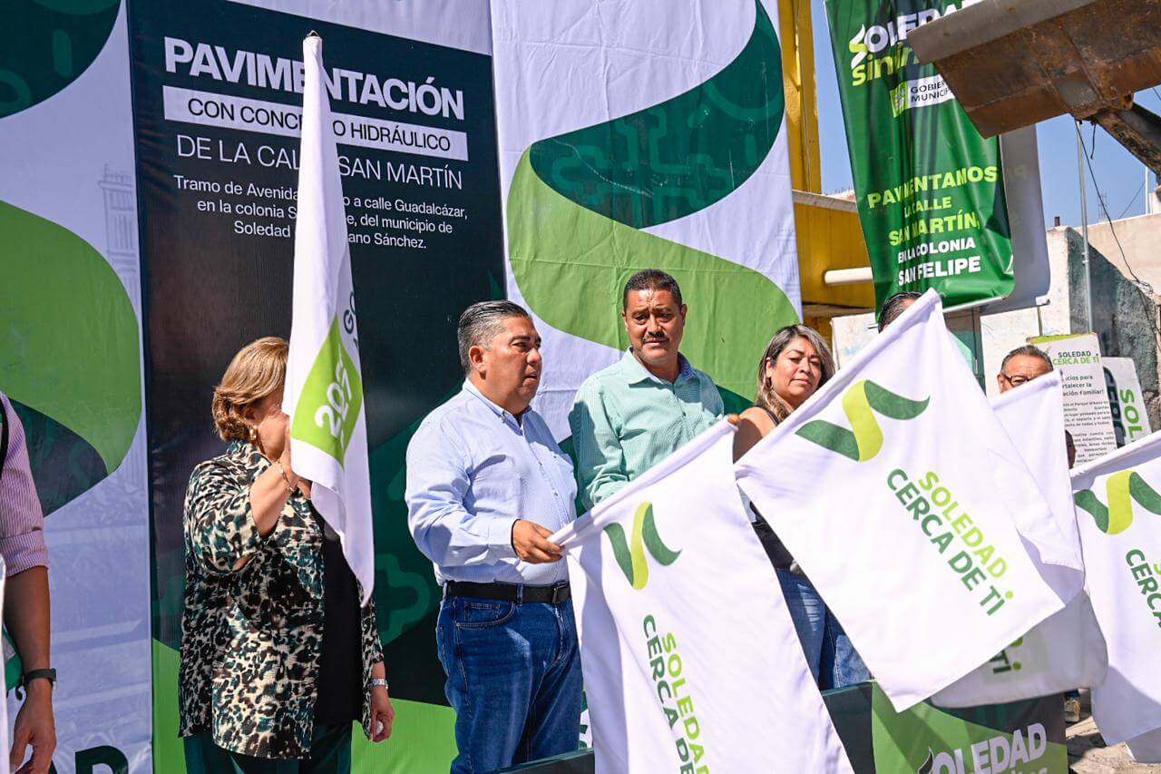 Alcalde Navarro Muñiz impulsa la transformación de la colonia San Felipe con nueva obra de pavimentación