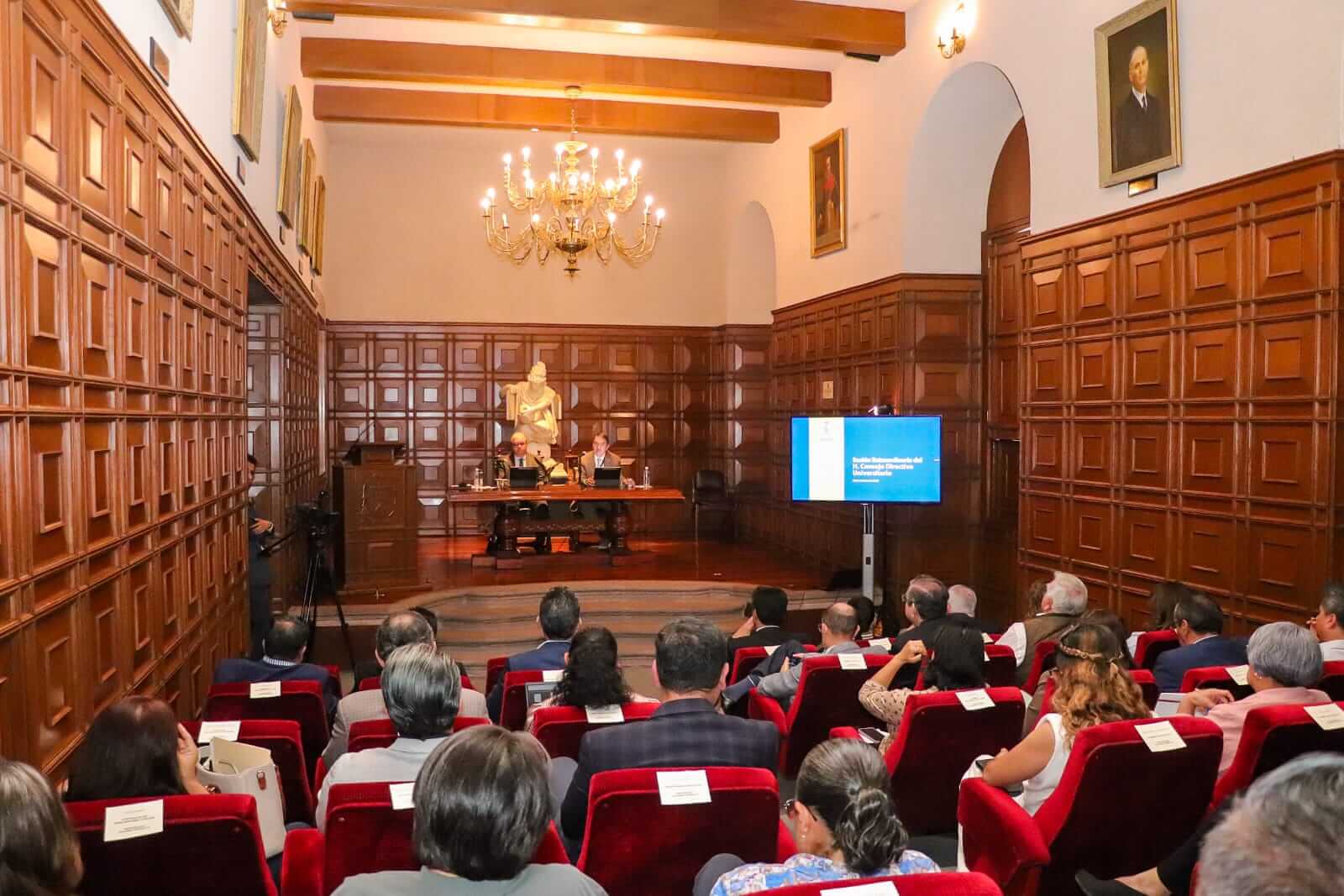 CDU de la UASLP aprueba por mayoría convocatoria para elección extraordinaria de la dirección de la Facultad de Derecho