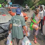 Continúa la entrega de apoyos directos a familias afectadas en la huasteca
