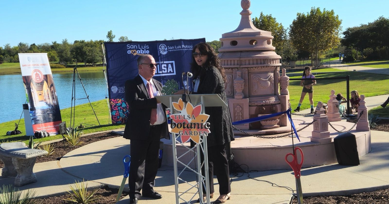 San Luis en Tulsa: Gobierno de la Capital obsequia réplica de la Caja del Agua, que conmemora 45 años como ciudades hermanas