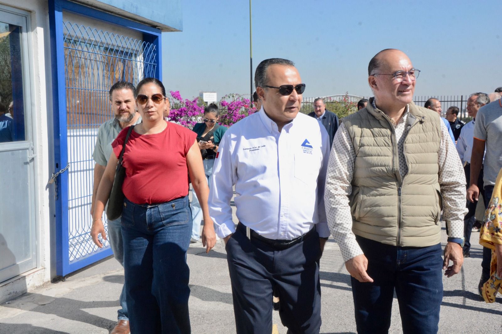 Alcalde Enrique Galindo en alianza con CANACO regenera espacios públicos de la Capital