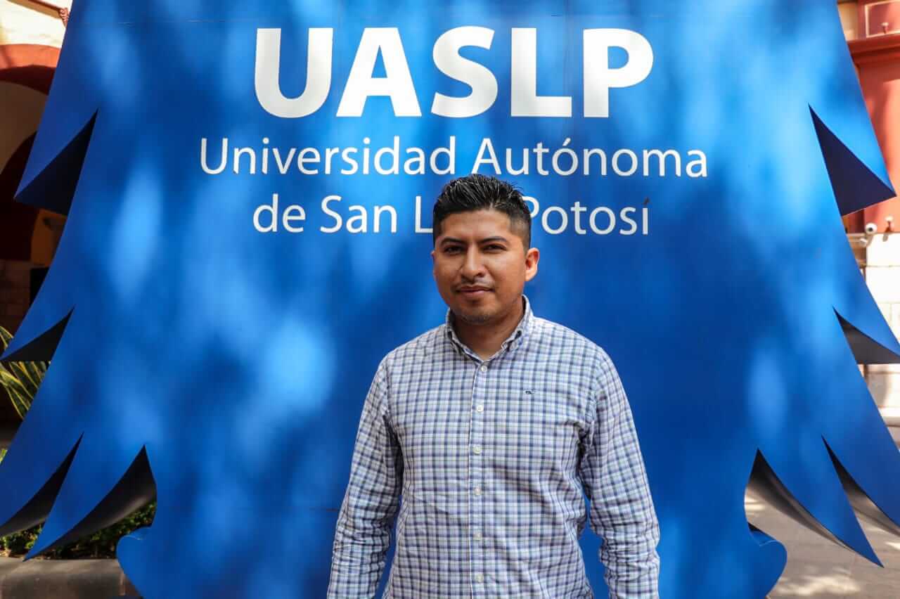 Egresado de Arquitectura de la UASLP consigue patente única del IMPI por sistema domótico para viviendas pequeñas