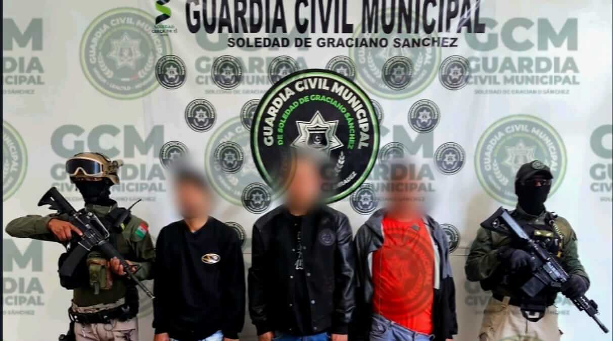 Guardia Civil de Soledad logra captura de 3 objetivos prioritarios; se les aseguró un arma de fuego y droga