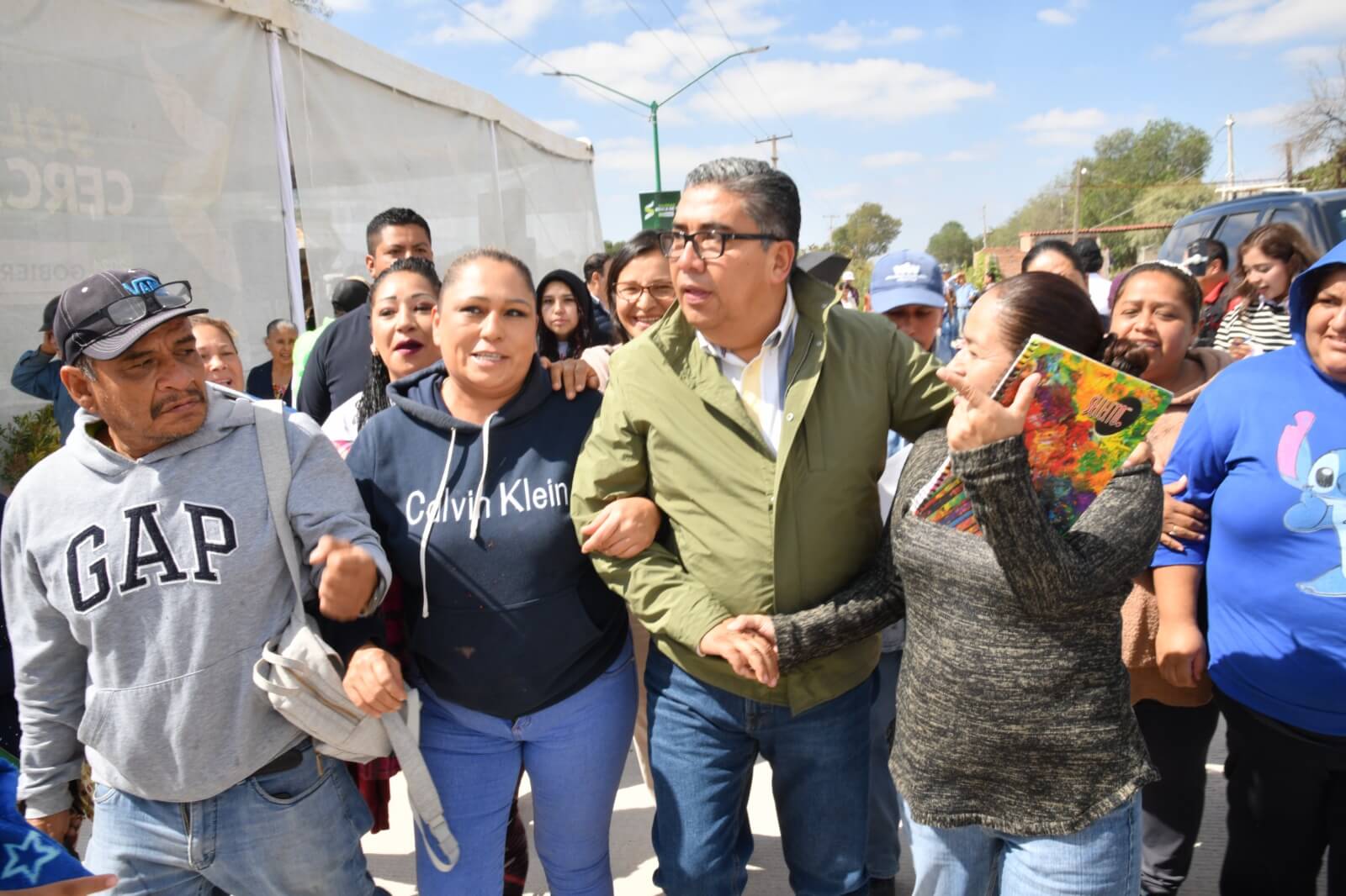 Juan Manuel Navarro inicia ampliación de pavimentación de Av. Ponciano Arriaga para consolidar la conectividad urbana  