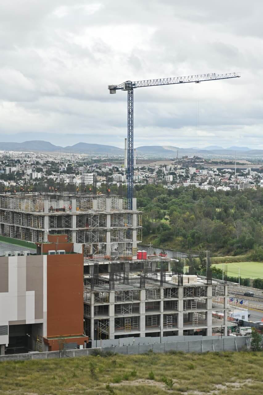 La industria de la construcción avanza sin límites en San Luis Potosí