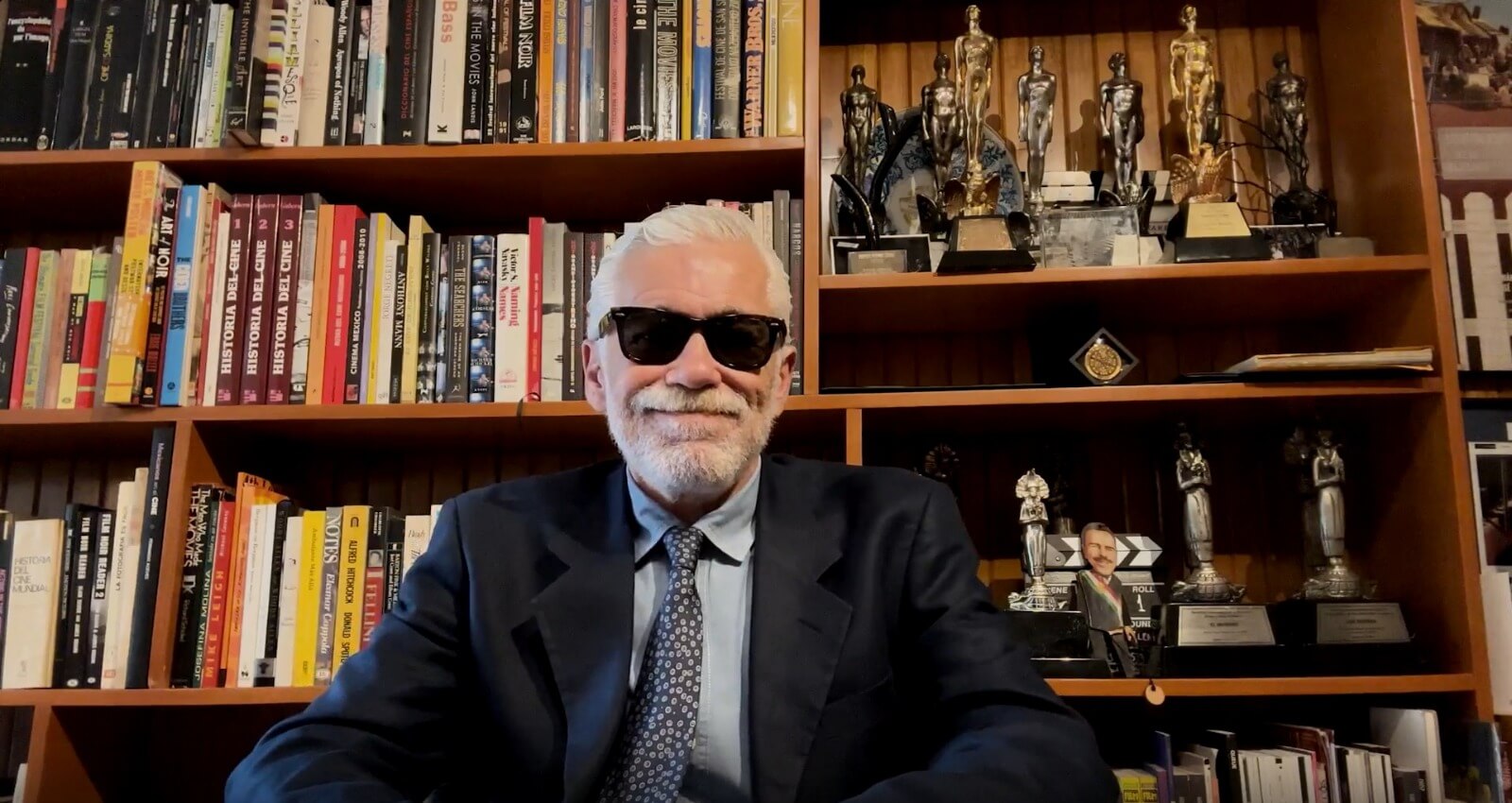 La UASLP otorga el Premio Peyote al cineasta Luis Estrada por su trayectoria y aporte al cine mexicano