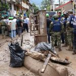 5 mil 800 familias fueron afectadas por lluvias en la Huasteca; entregan apoyos de 20 mil pesos y enseres domésticos
