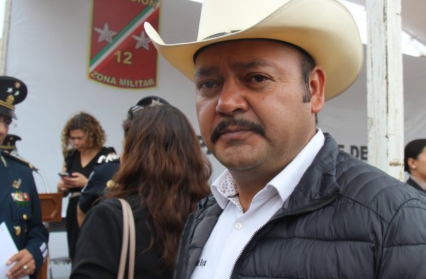 “Solo van a tomarse la foto”: alcalde de Ahualulco revienta contra diputados ausentes en capacitación fiscal