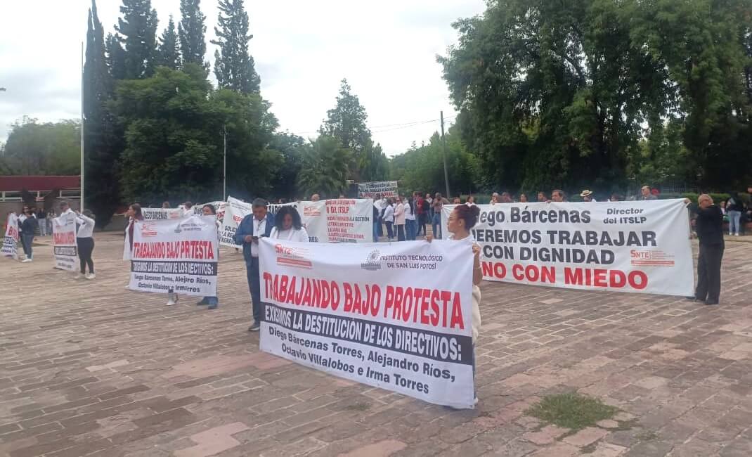 Trabajadores del Instituto Tecnológico de San Luis Potosí realizan protesta pacífica en defensa de sus derechos