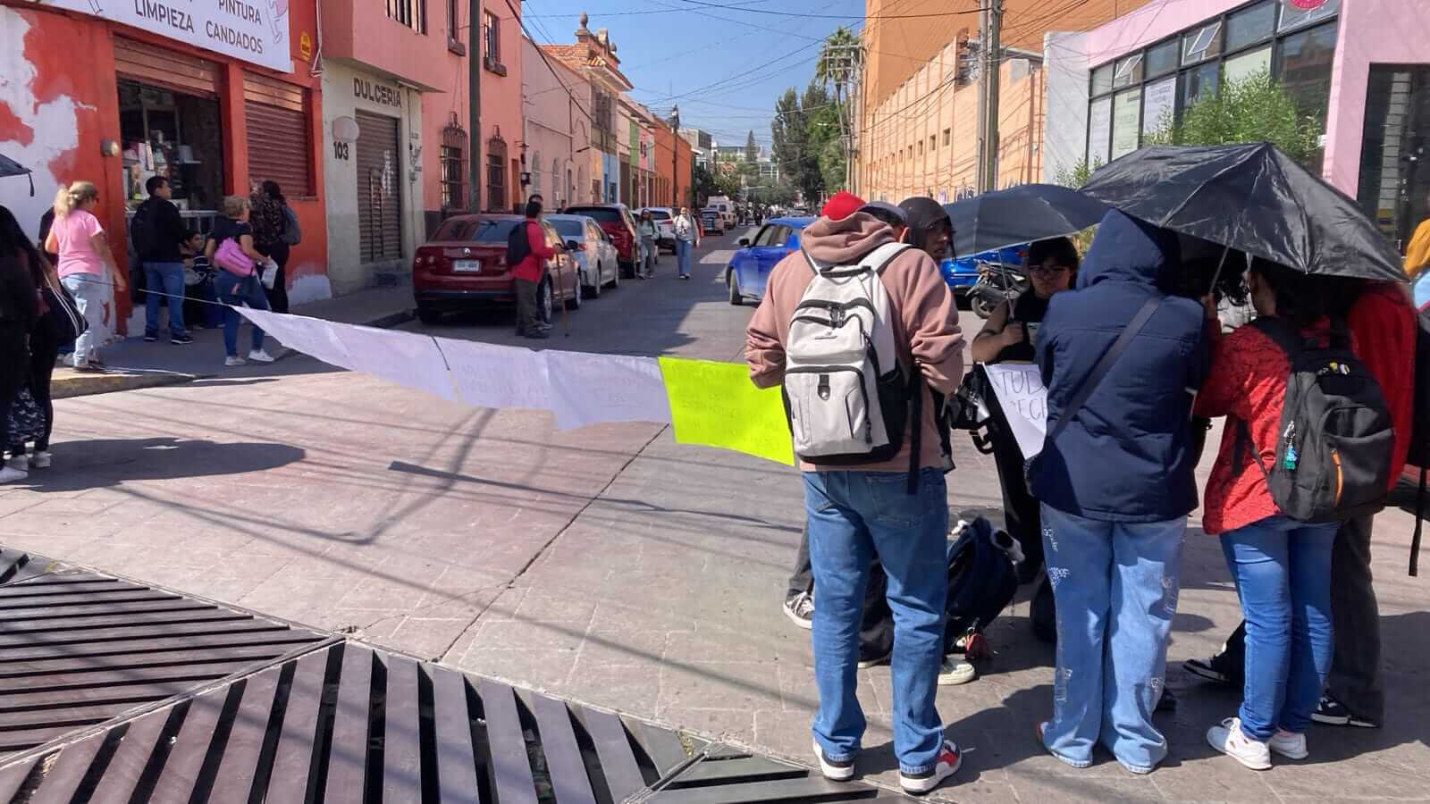 UASLP acepta pliego petitorio y promete “cero impunidad” tras protestas por violación en la Facultad de Derecho