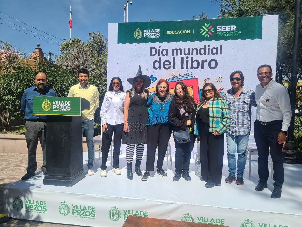 Celebran el día nacional del libro en todo el estado