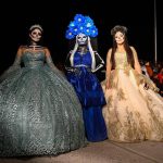 Muertos vivientes y criaturas terroríficas tomaron las calles de Soledad en la «marcha zombie 2025”