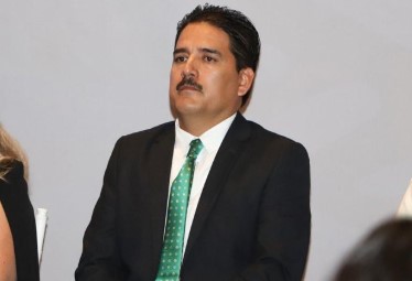 Multan a ex titular de la CEEAV por incumplir sentencia de reparación a víctima