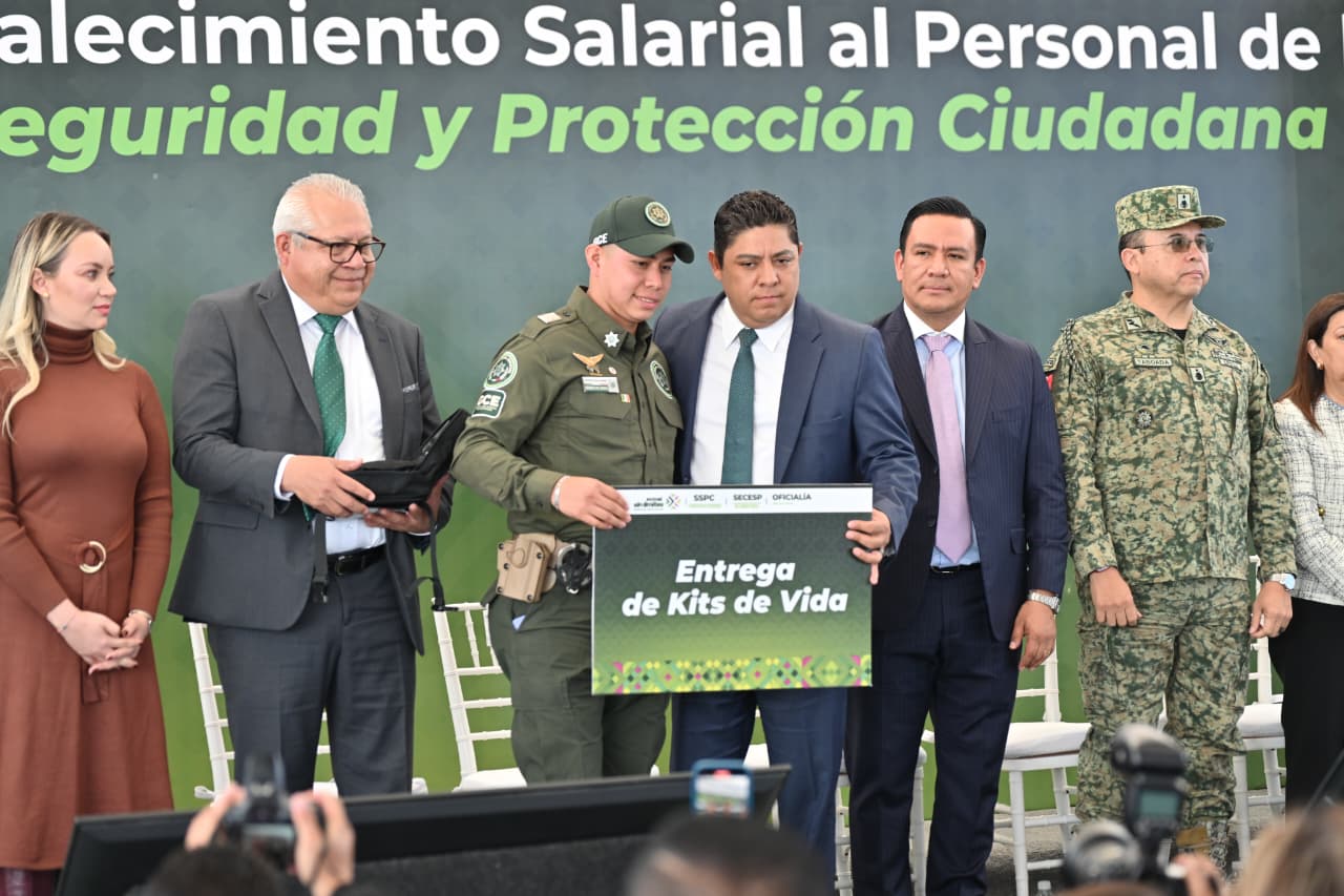 Ricardo Gallardo incrementa 250 millones de pesos para salarios de las y los policías