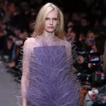 Stella McCartney presenta en París la primera alternativa ética a las plumas en la moda