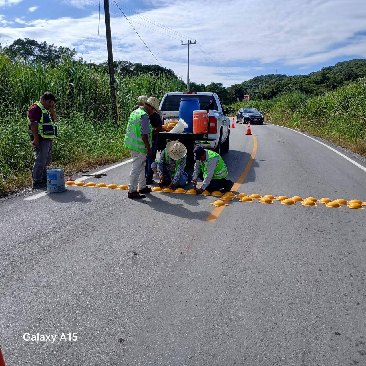 2 mil 502 kilómetros de caminos mejorados al cierre del año