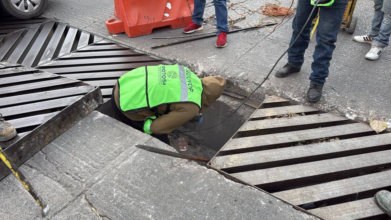 Gobierno del estado brinda mantenimiento a Bulevar Río Santiago