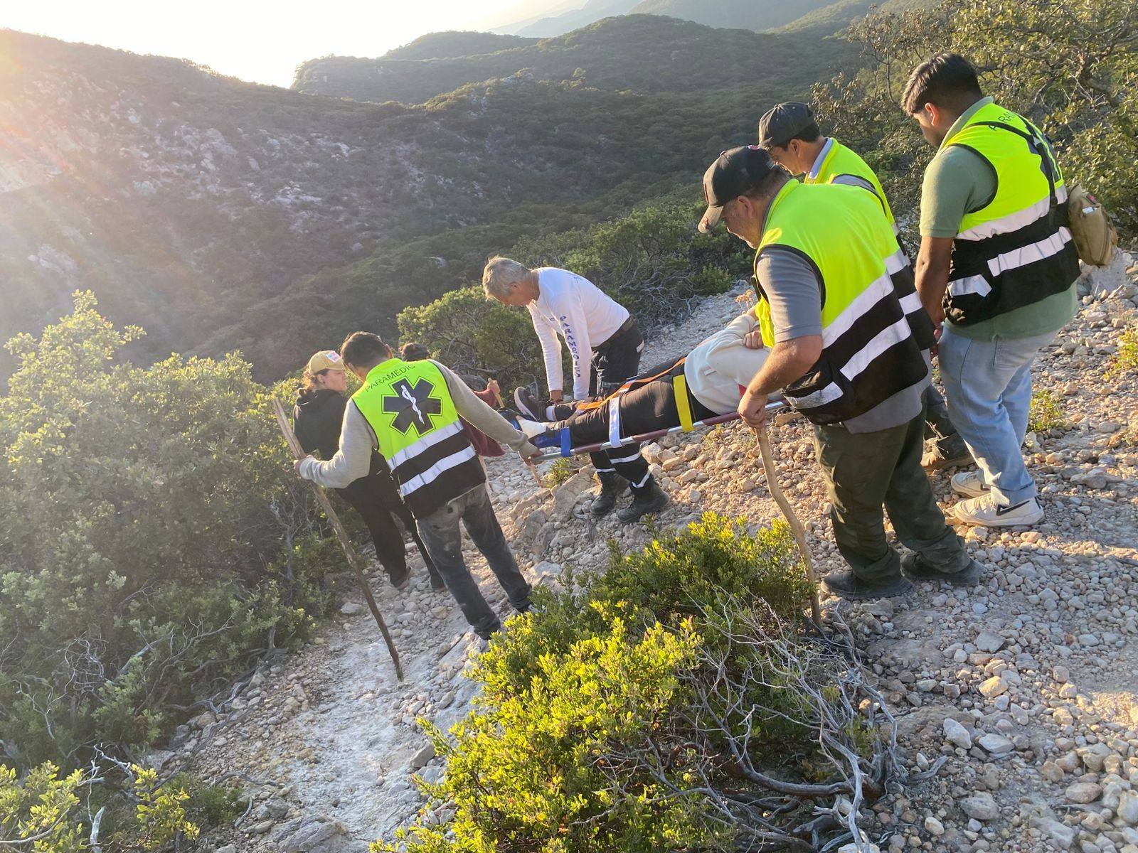 Senderista sufre lesión en “La Ventana” y moviliza rescate en la Sierra de San Miguelito