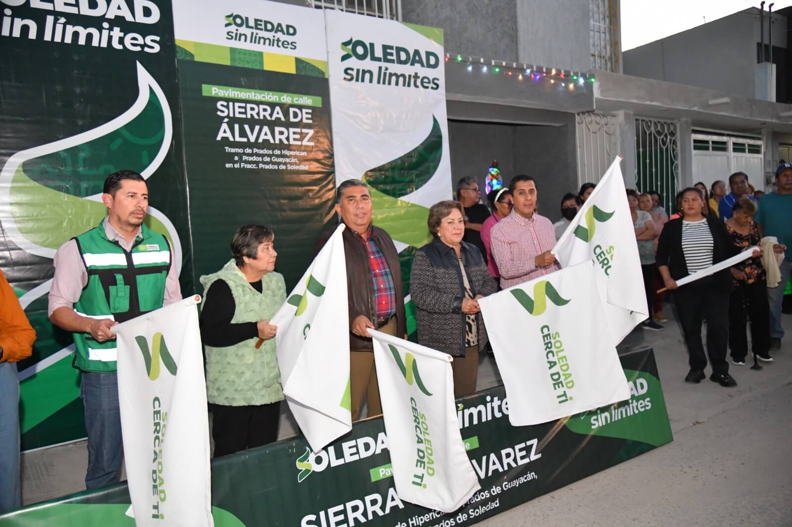 Juan Manuel Navarro arranca pavimentación en prados de Soledad y refuerza atención directa a la ciudadanía