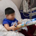 Niñas y niños del Hospital Central reciben juguetes