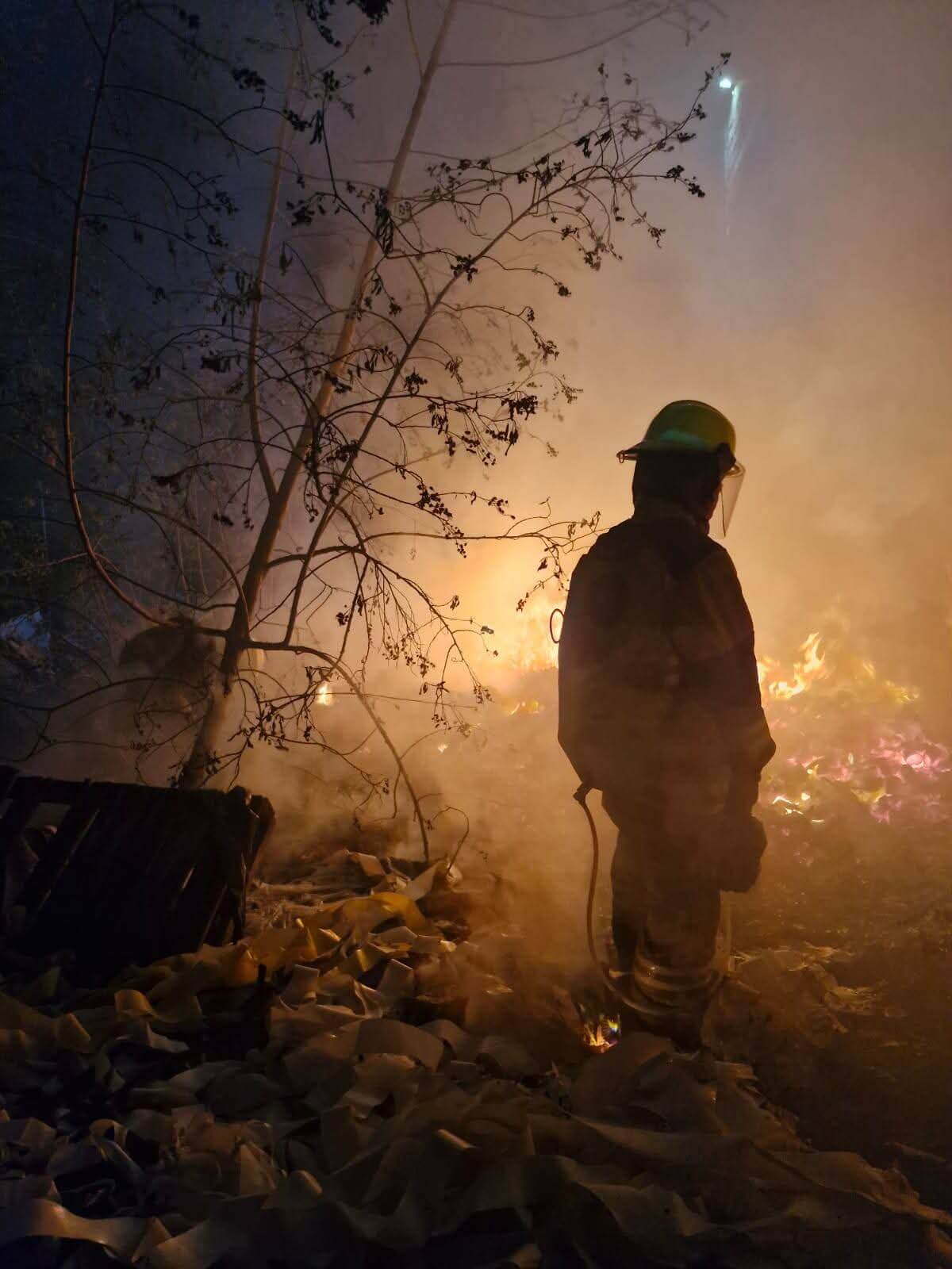 Piden a la población reforzar medidas para prevenir incendios durante la temporada decembrina