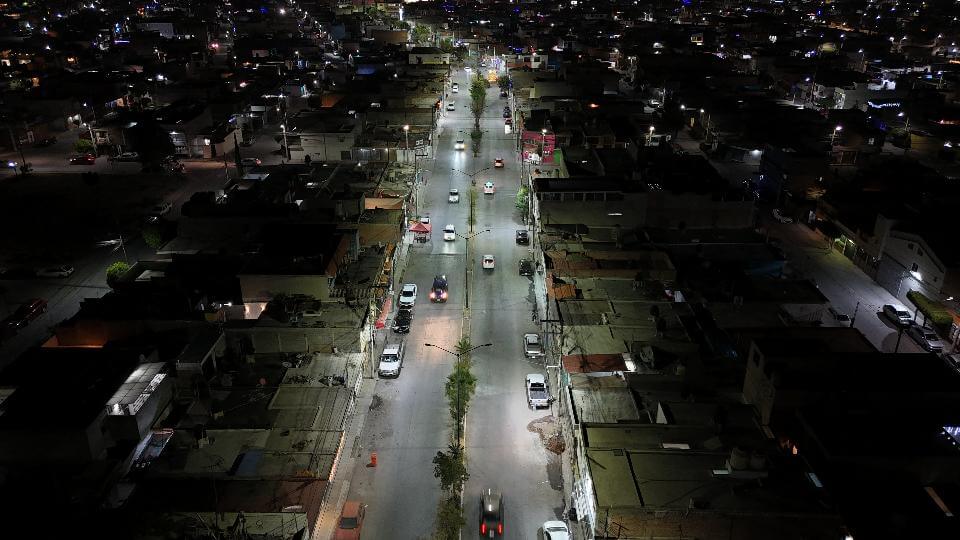 Alcalde Juan Manuel Navarro impulsa la iluminación total de la zona oriente de Soledad de G. S.