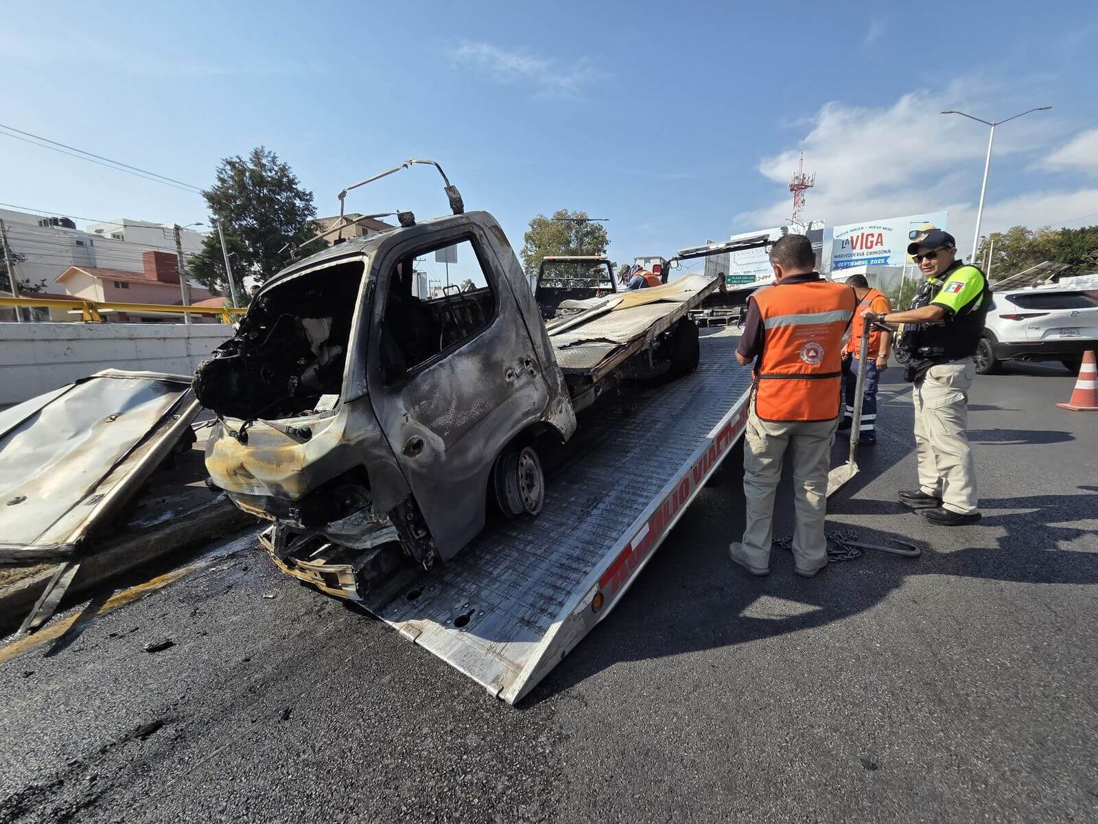 Policía Vial y Protección Civil Municipal atienden accidente en Salvador Nava