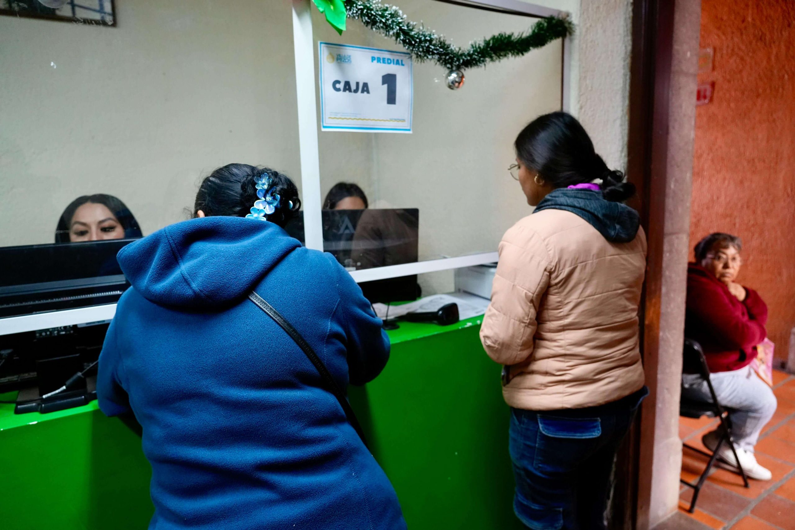 Exitosa participación ciudadana en pago de predial en Villa de Pozos