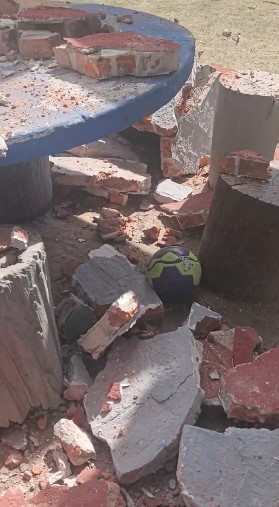 Kiosco colapsa en el Parque de Morales y lesiona a un niño: autoridades quitarán 12 kioskos viejos, mientras tanto la rehabilitación del parque en pausa