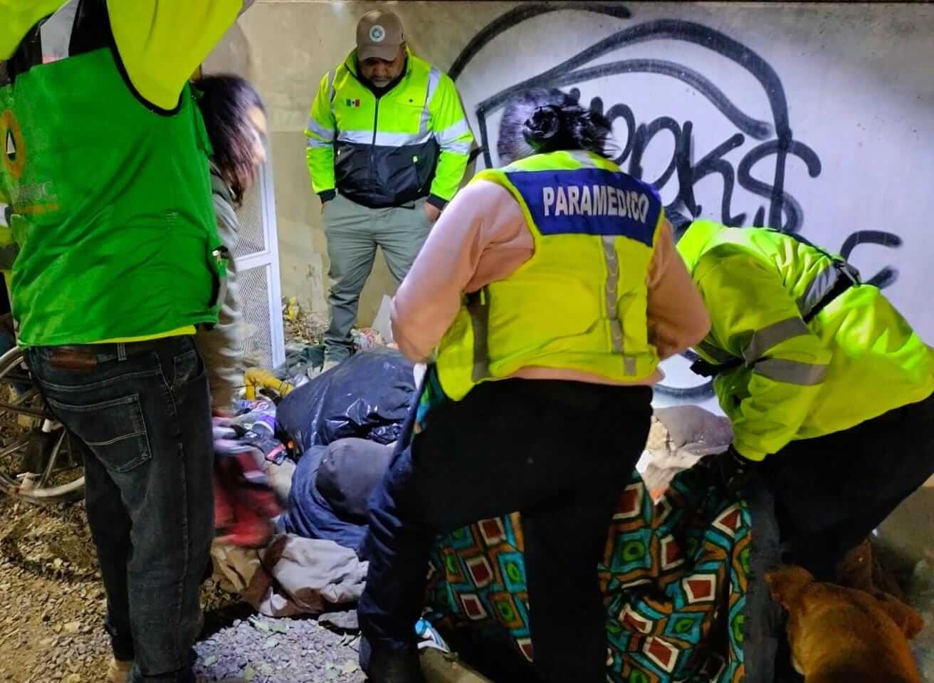 Protección civil de Soledad recorre calles para dar protección ante el frío