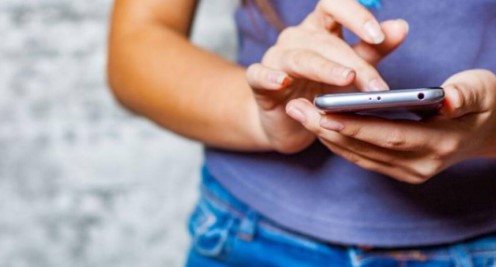 La soledad se monetiza en China con una app que pregunta: “¿Estás muerto?”