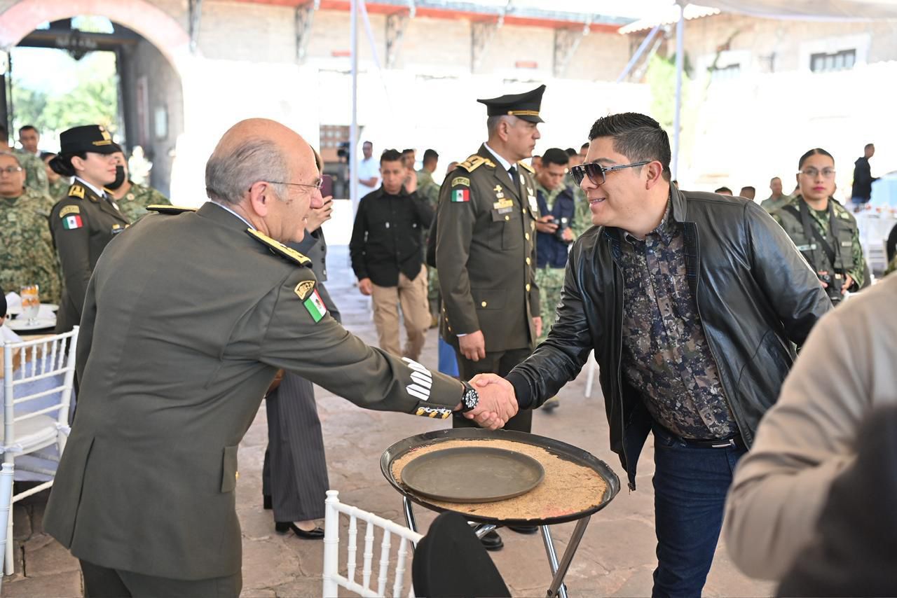 Ricardo Gallardo reconoce al ejército como aliado en seguridad