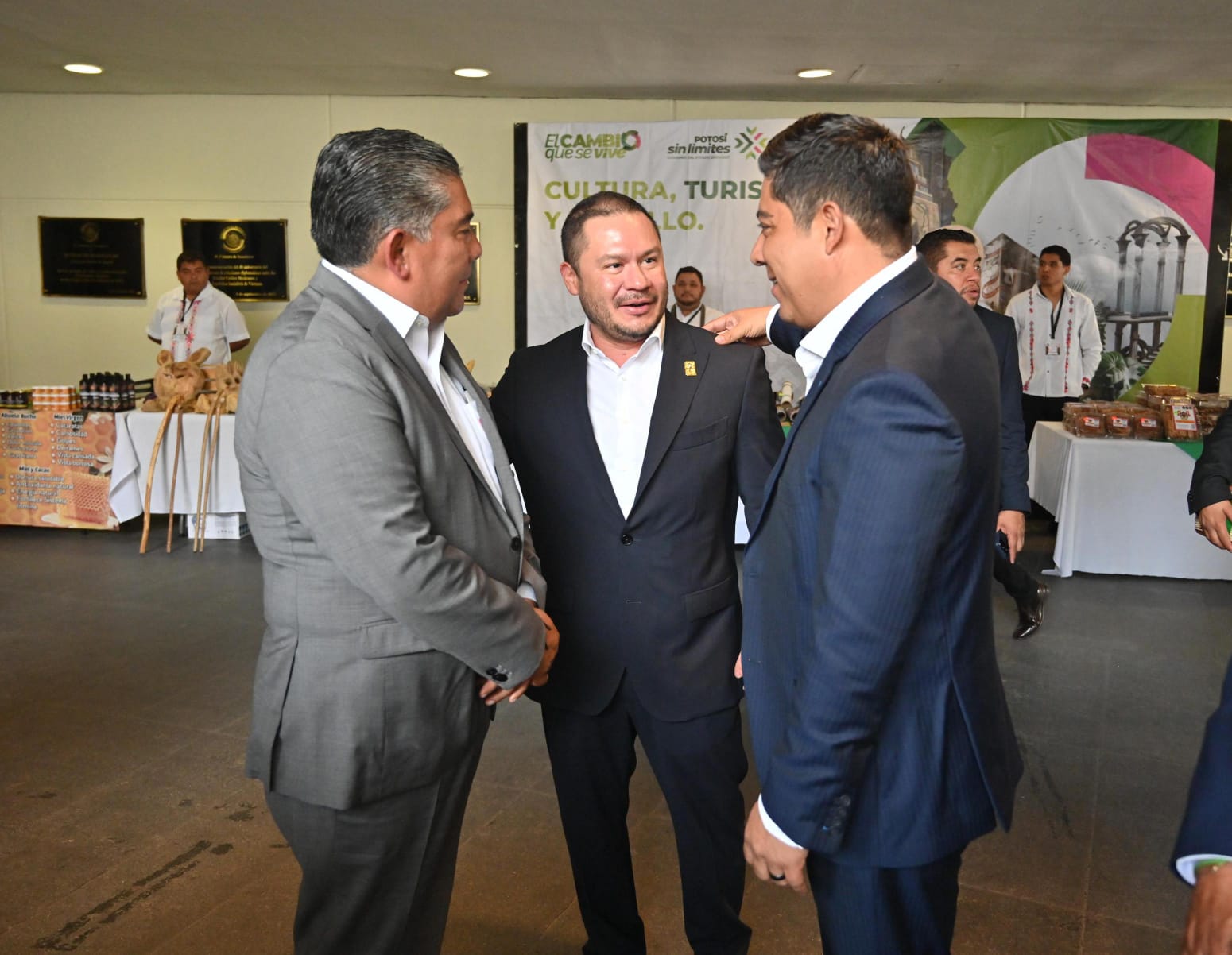 Alcalde Juan Manuel Navarro traslada la identidad de soledad al senado de la república