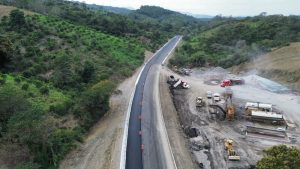 Beneficiará a más de 133 mil habitantes de SLP modernización de carretera Tamazunchale–Huejutla