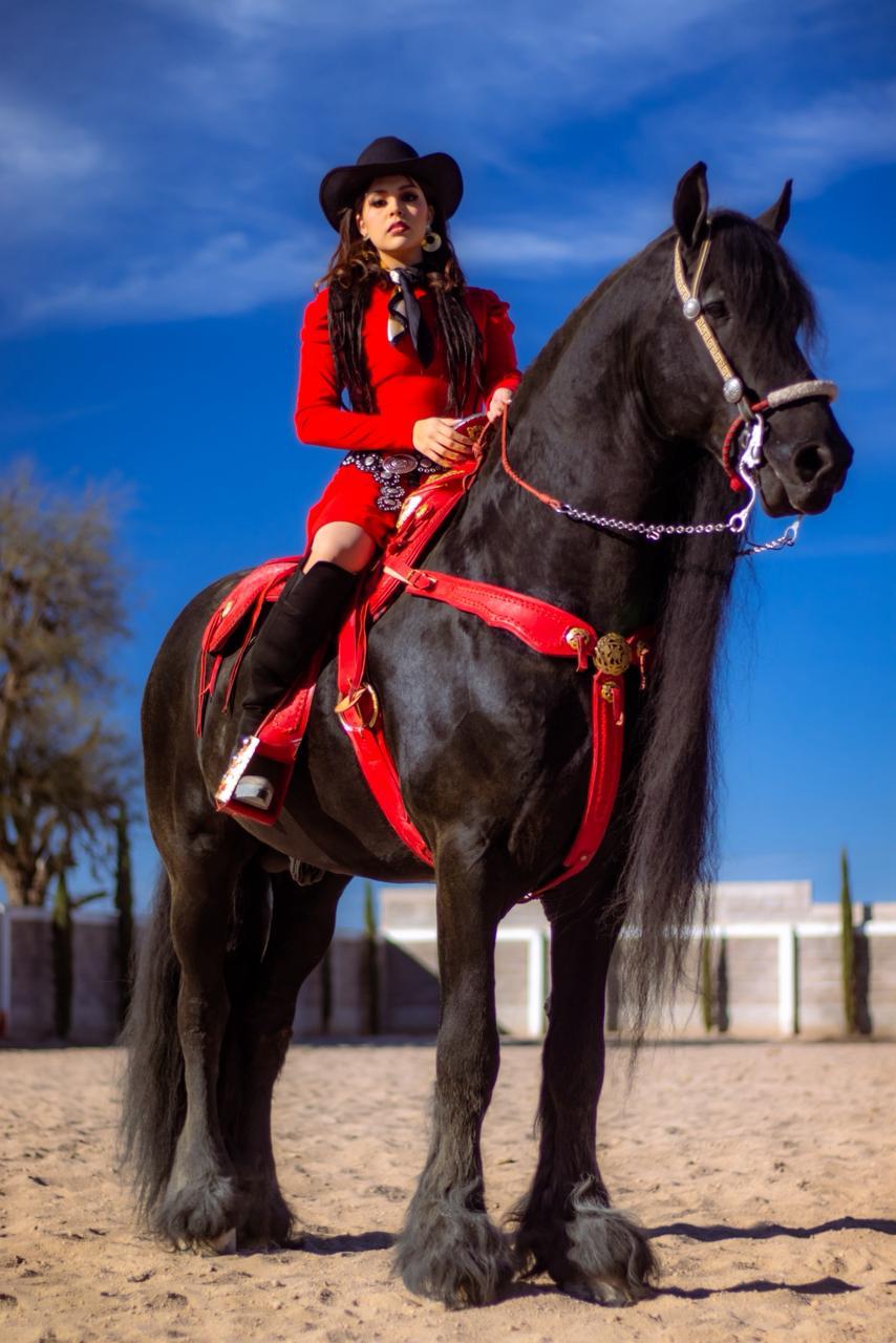 Teatro "Doroteo Arango" recibe espectacular certamen miss San Luis Potosí 2026