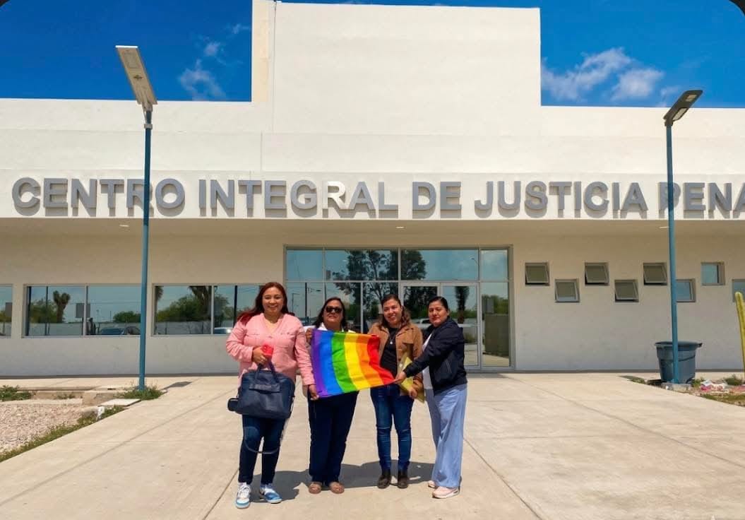 Vinculan a proceso a funcionario de la SEGE por discriminación a maestra LGBT